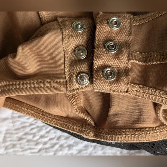 EUC....For Love and Lemons Gracie Lace Bodysuit Dress Size XS (0-2) - Picture 11 of 12